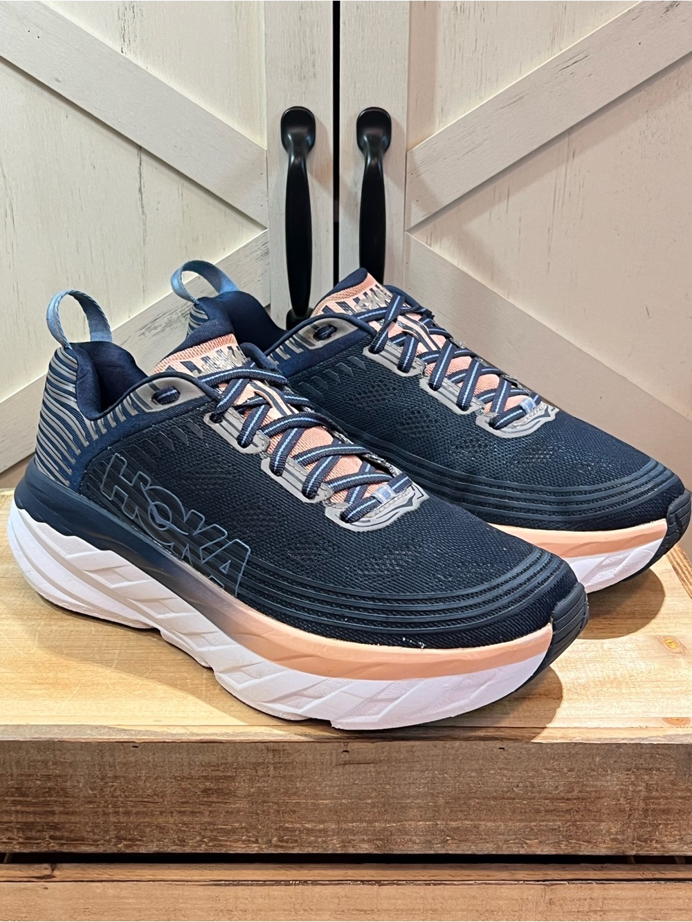 Hoka One One Bondi 6 Blue Running Shoes Sneakers 1019270 MIDP Women's Size 8.5